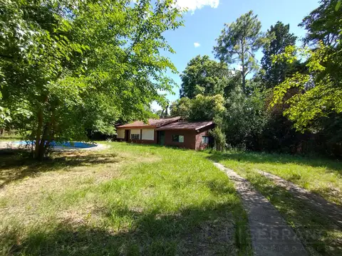 SDA. Venta casa a refaccionar sobre  lote 1.460  m2., pileta, Echeverría, Exaltación de la Cruz,  SE FINANCIA EL 50%