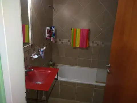 OPORTUNIDAD Vendo Piso