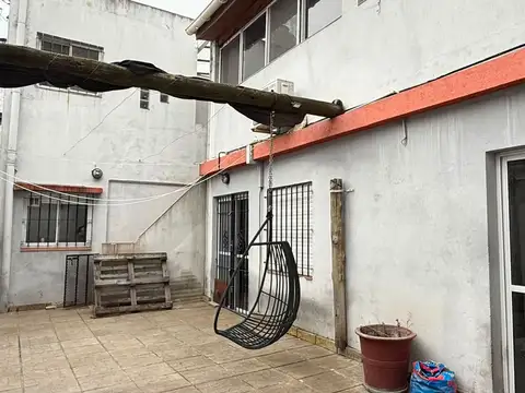 Depto Tipo Casa en Venta de 4 ambientes