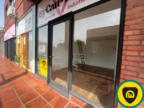 Local en Alquiler en Centro, $ 800.000