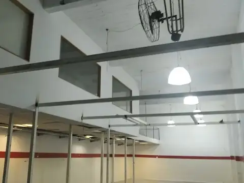 Galpon en Venta 8,66  mts Frente