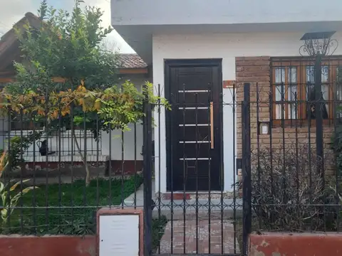VENTA DE CASA EN BARRO 17 DE OCTUBRE, LAS HERAS.