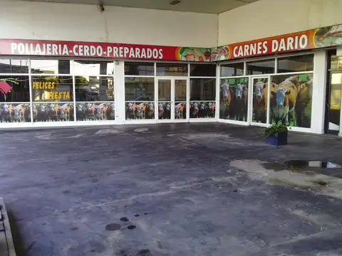 IMPORTANTE INVERSIÓN. ESQUINA c/ 6 LOCALES, GALPONES Y DEPTO