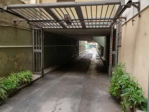 VENTA COCHERA BARRIO BALVANERA