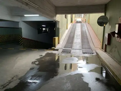 VENTA COCHERA BARRIO BALVANERA