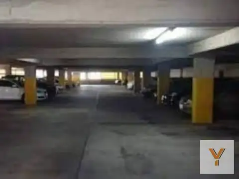 Cochera en venta - 12Mts2 - Avellaneda
