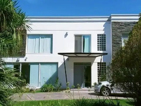 Casa en Venta en Posadas De Los Lagos, USD 420.000