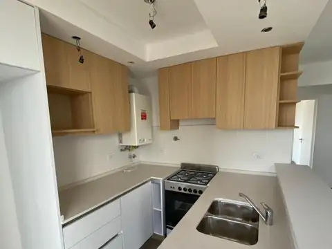 Departamento en Alquiler en Ituzaingo Norte, $ 700.000