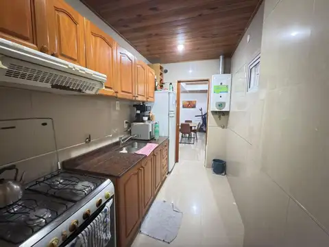 VENTA - CASA DOS DORMITORIOS - BARRIO SALADILLO