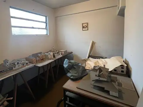 Oficina en Venta al Oeste