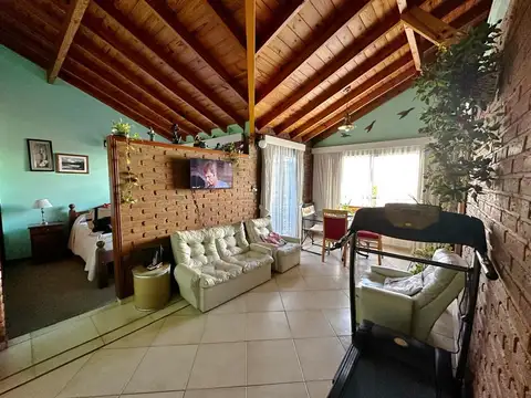 Depto Tipo Casa en Venta de 2 ambientes