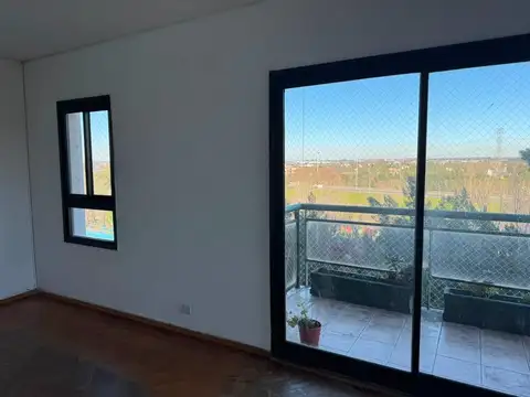 Departamento en Alquiler en Riverside Towers, $ 900.000
