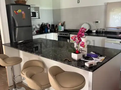 Casa en Alquiler de 3 dormitorios