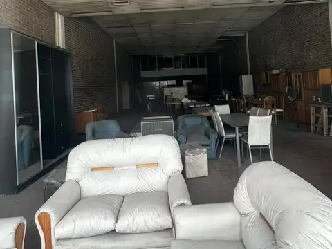 Local en Alquiler en Piñeyro, $ 3.000.000