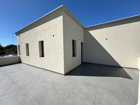 Casa  en Venta en Santa Elisa, Pilar del Este, Pilar