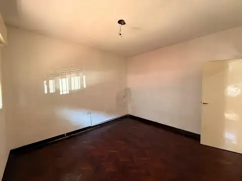 VENTA - PH AL FRENTE 3 AMBIENTES CON PATIO