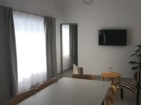 Depto Tipo Casa en Alquiler de 3 ambientes