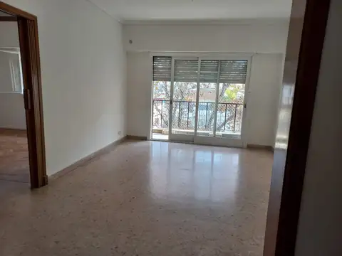 Departamento en Alquiler en Flores, $ 850.000