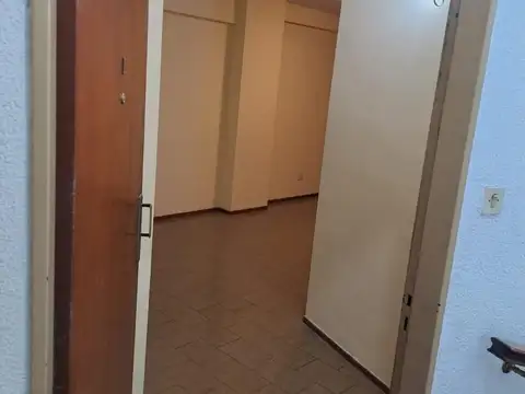 Departamento en Alquiler en Lanus Este, $ 650.000