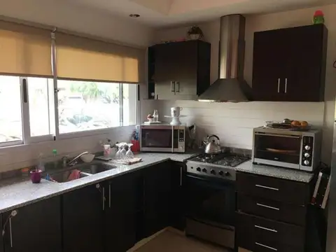 Casa en Venta en Moreno, USD 280.000