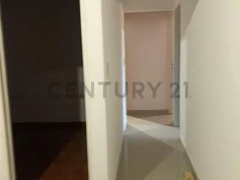 Casa en Alquiler con 1 cochera