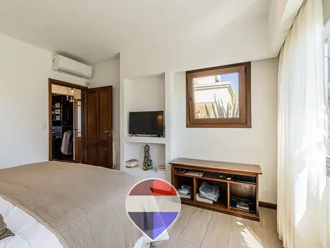 Casa 4 ambientes con 4 baños