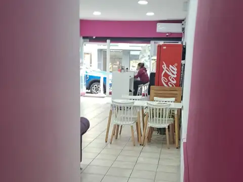 Local en Alquiler Via Pública