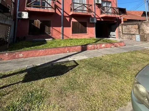 Departamento en venta en Condominio céntrico Pilar