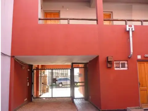 Condominio Irigoyen 1100