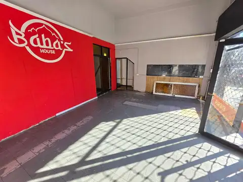 Local en Alquiler en Parque Patricios, $ 800.000