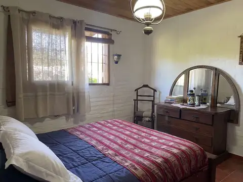 Casa con Amplio Terreno en Venta en Colonia
