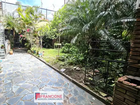 Depto Tipo Casa en Venta de 2 dormitorios