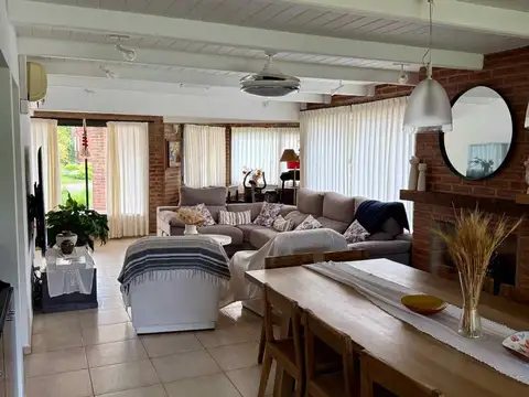 Casa en Venta en Chacras de la Villa, USD 490.000