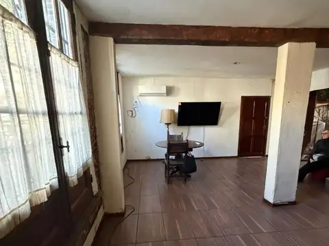 Depto Tipo Casa 4 ambientes con 2 baños