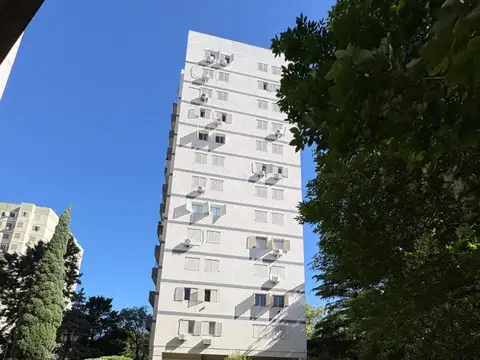 Avellaneda 2400, Piso 6