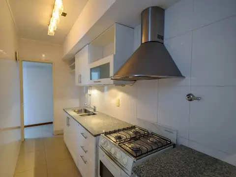 VENTA DEPARTAMENTO 2 AMB. FRENTE BALCON RECICLADO