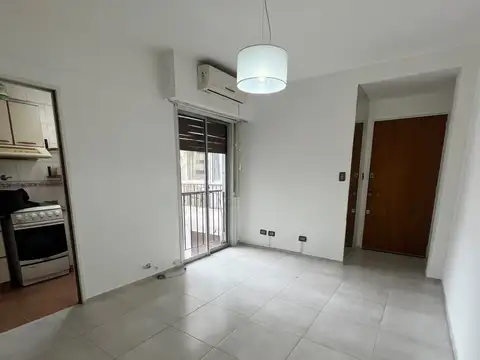 HERMOSO DEPTO EN ALQUILER- AV ACOYTE Y AV RIVADAVIA