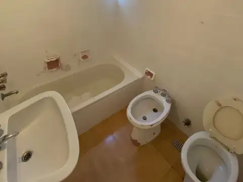 Av Lacarra 1300, Piso 2