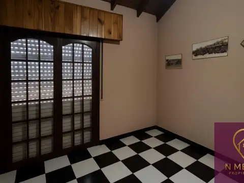 Casa 3 ambientes con 2 baños