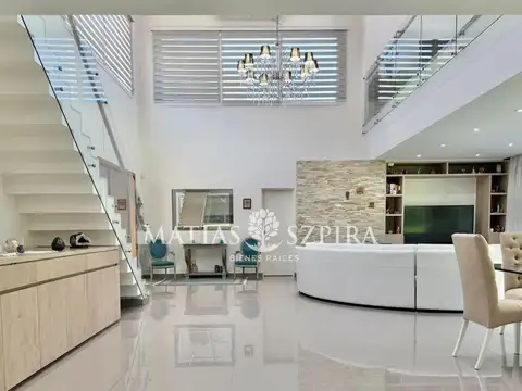 Casa 5 ambientes con 4 baños