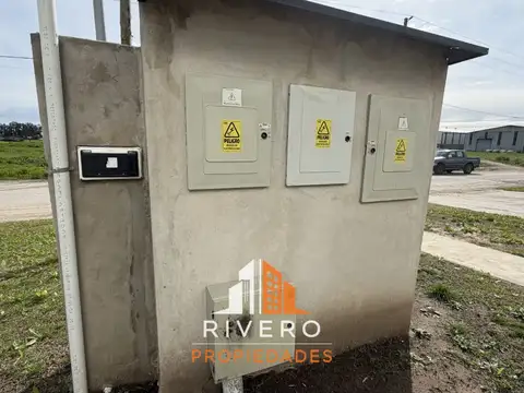 Alquiler Galpón 1800m2 - Parque Industrial Guernica