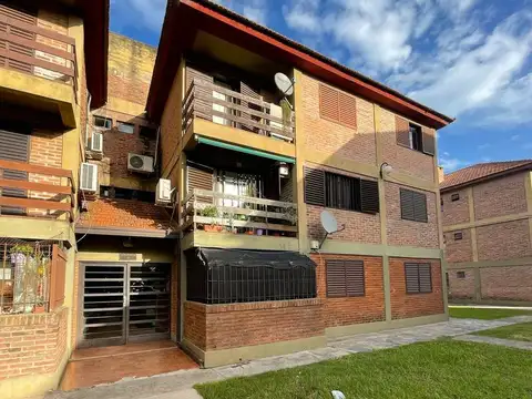 Departamento en complejo de torres