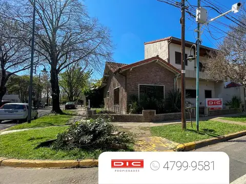 Casa 4 dormitorios Venta - Carapachay