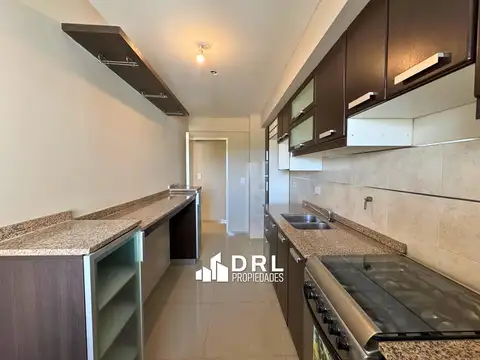 Departamento 6 ambientes con 2 baños