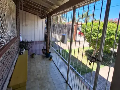 Casa en venta en Villa Luzuriaga