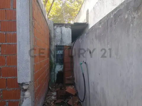 Avenida Álvarez Jonte 6100, Piso 0