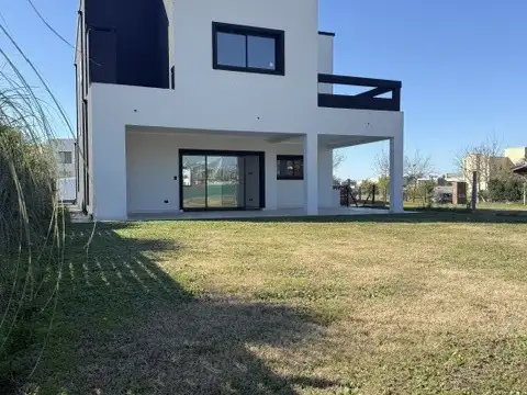 Leandro Niceforo Alem 3000