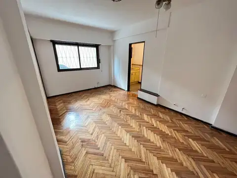 2 Ambientes PB frente cementerio recoleta - apto profesional