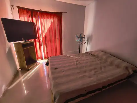 Casa con Departamento Independiente
