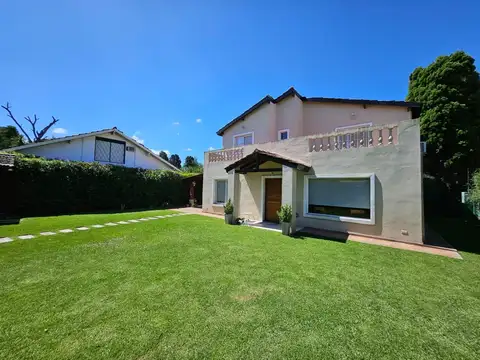 Casa en Venta en Del Viso, USD 210.000